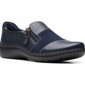 Clarks Women's Cora Harbor Casual Loafer in Blue Size 6